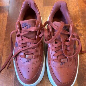 Nike Air Force 1 Sage Low